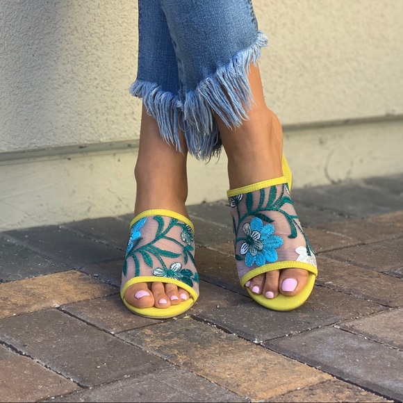 Brisbane Floral Mesh Embroidered Block Heel Mule - Picture 4 of 8